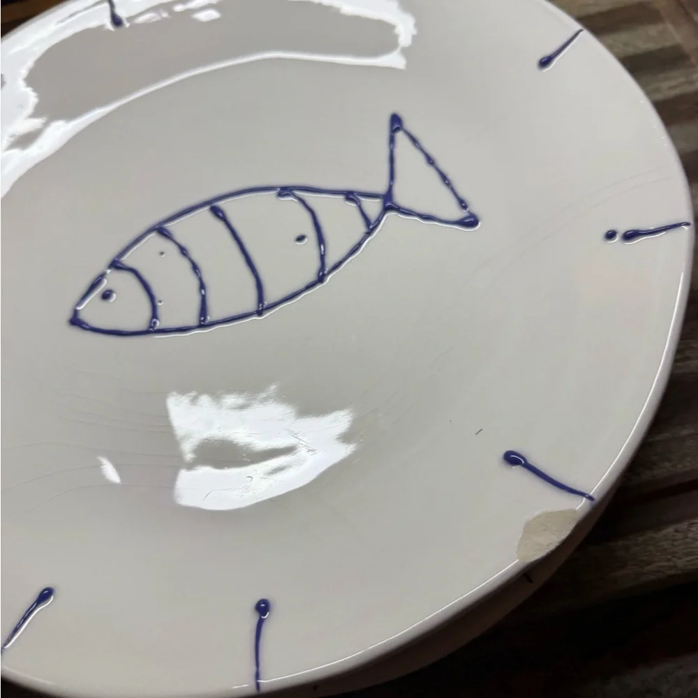 Ceramic Fish Accent Dinner Plates - White with Blue Detail